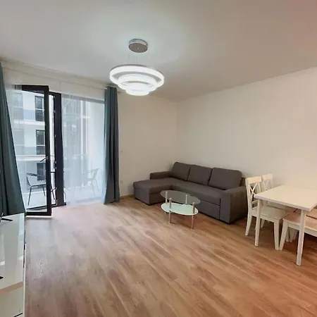 Apartment Oktogon With Balcony Budapest